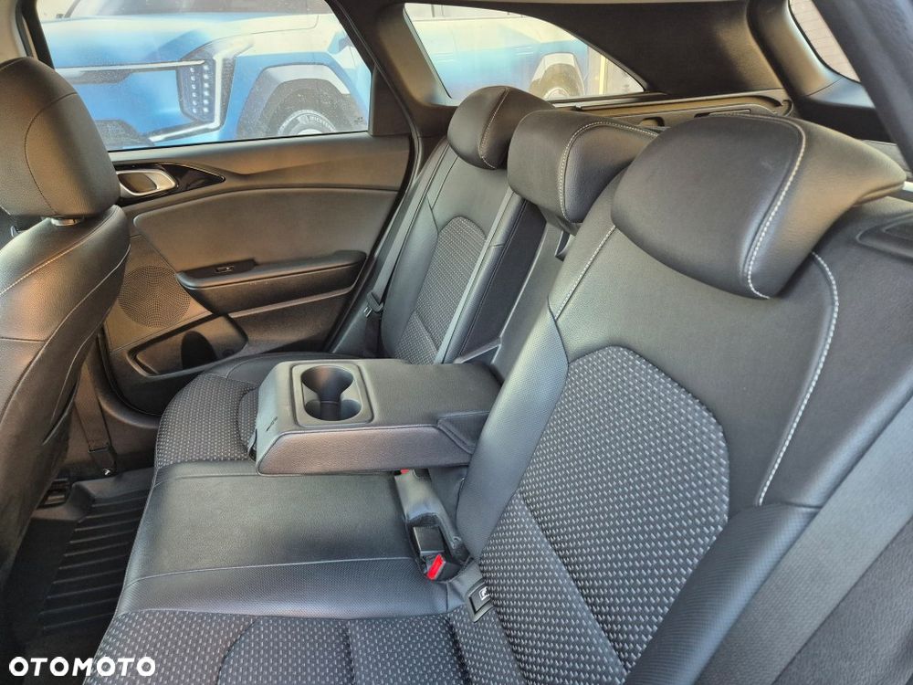 Kia Ceed 1.4 T-GDI L Business Line - 13