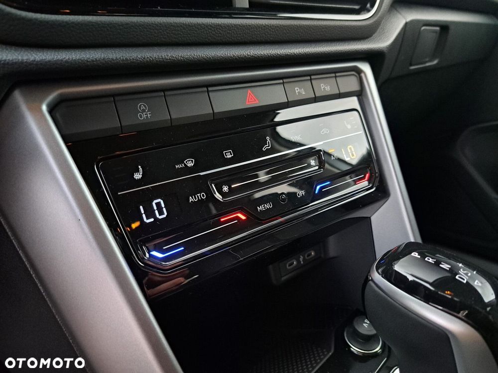 Volkswagen T-Roc 1.5 TSI Life Plus DSG - 24