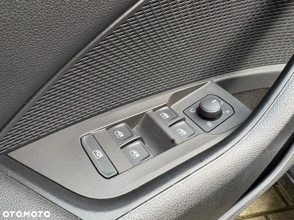 Skoda Octavia 2.0 TDI Ambition DSG - 19