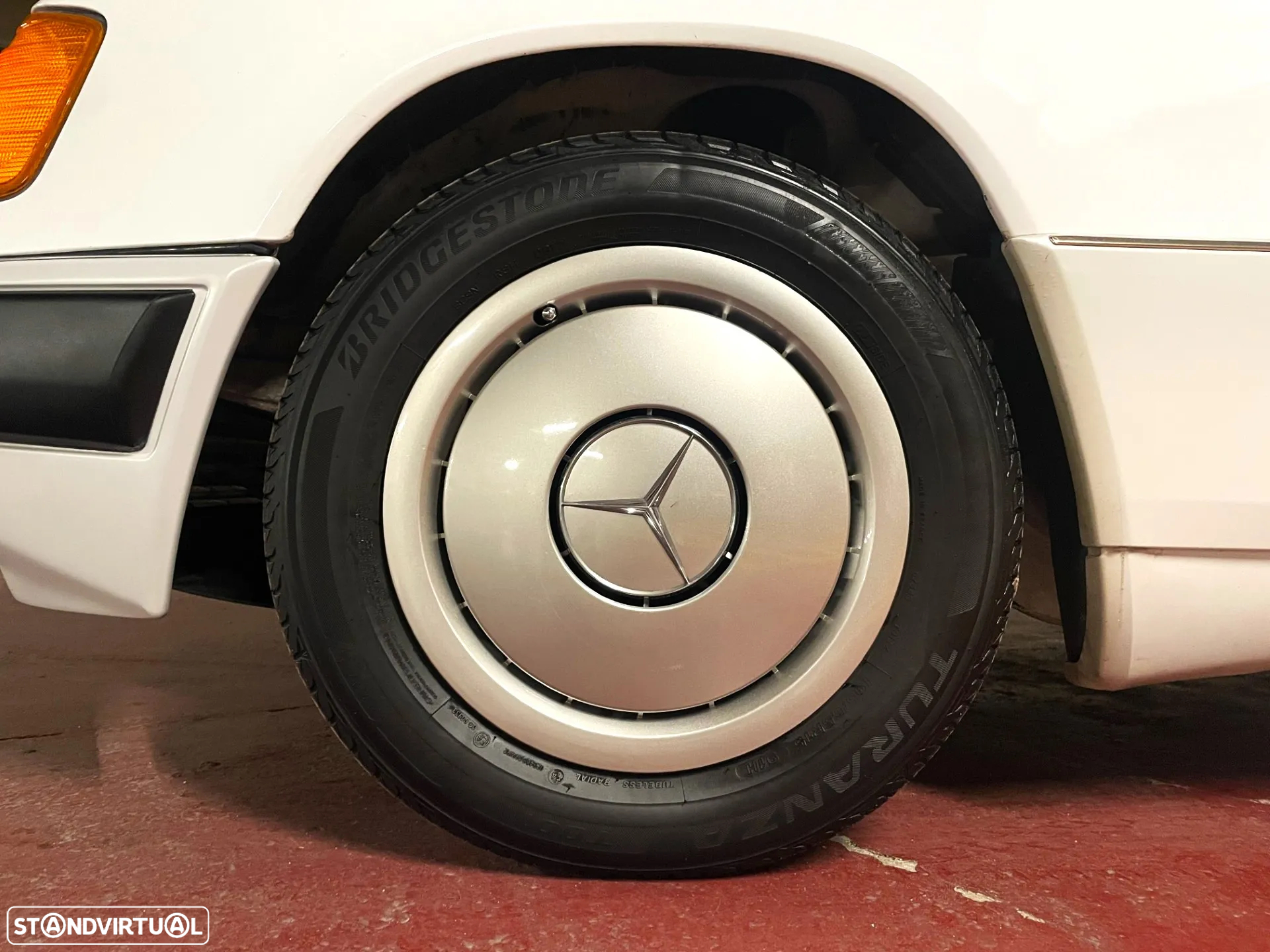Mercedes-Benz 230 - 18