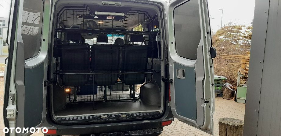 Mercedes-Benz Sprinter - 9