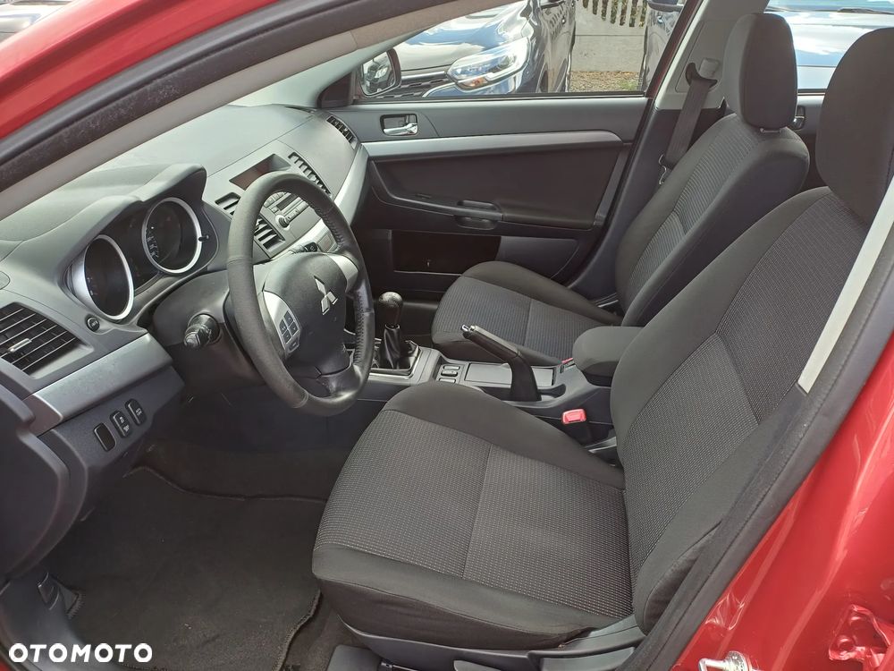 Mitsubishi Lancer 1.6 ClearTec Invite - 17