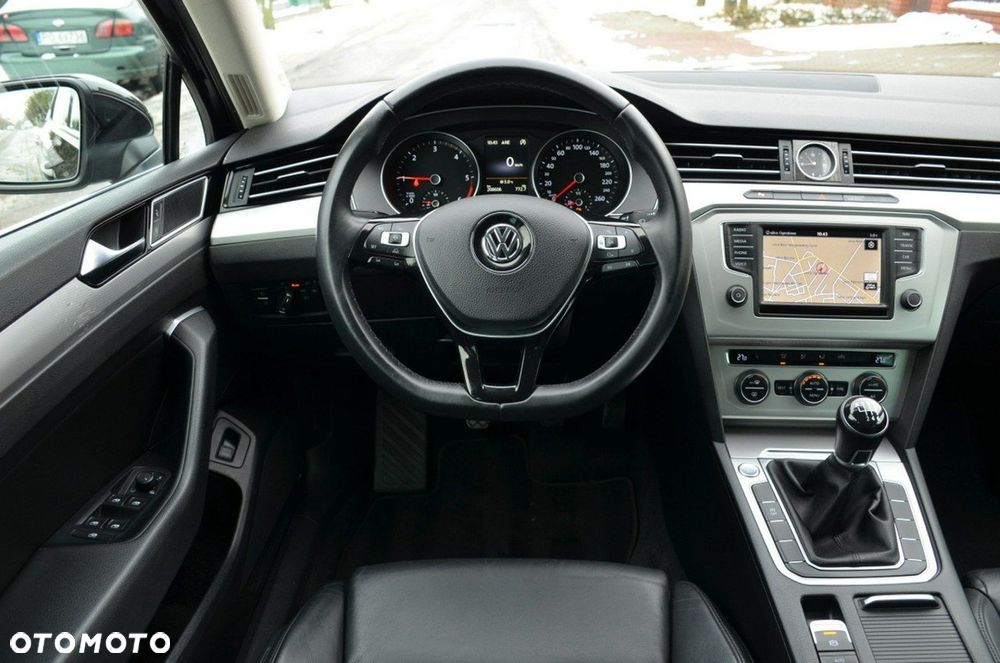 Volkswagen Passat - 26