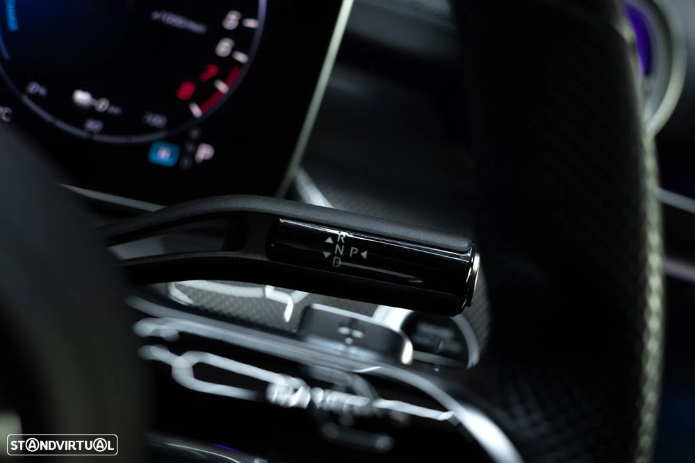 Mercedes-Benz C 300 e AMG Line - 34