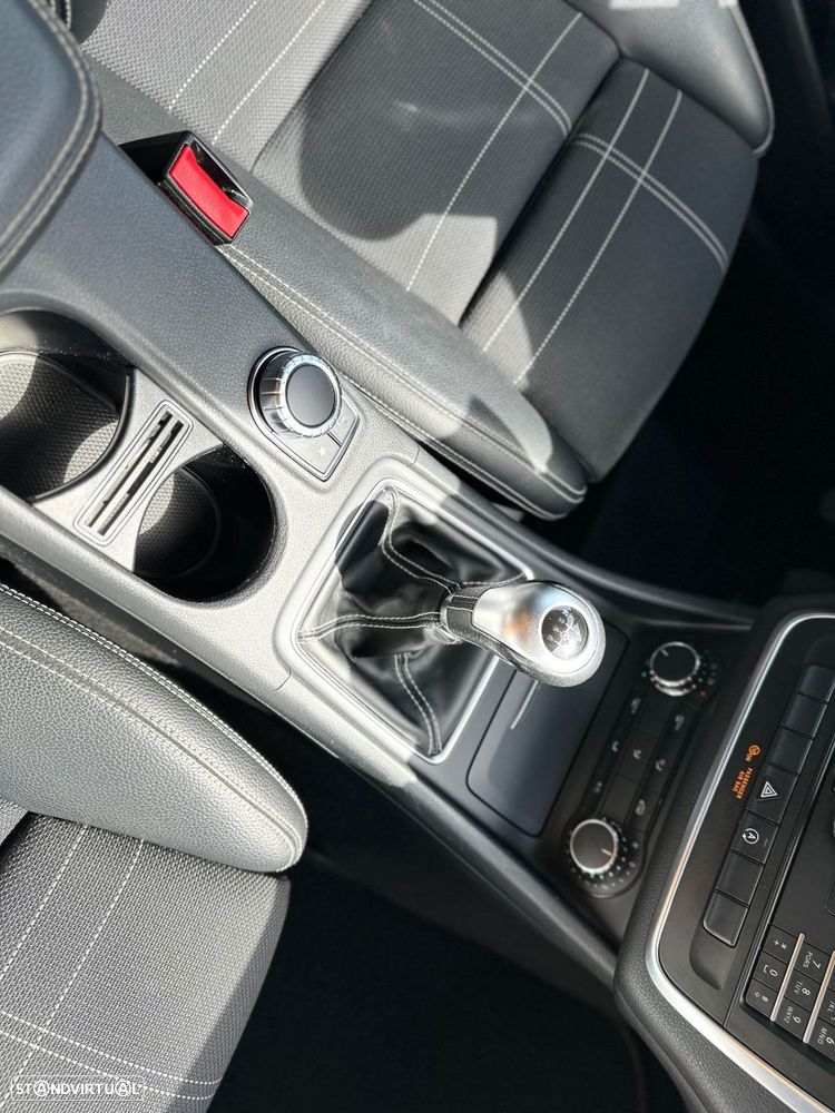 Mercedes-Benz GLA 180 CDI - 12