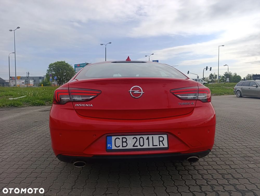 Opel Insignia 2.0 T 4x4 Innovation S&S - 18