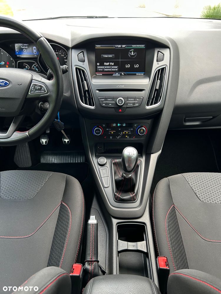 Ford Focus Turnier 1.5 EcoBoost Start-Stopp-System ST-Line - 28