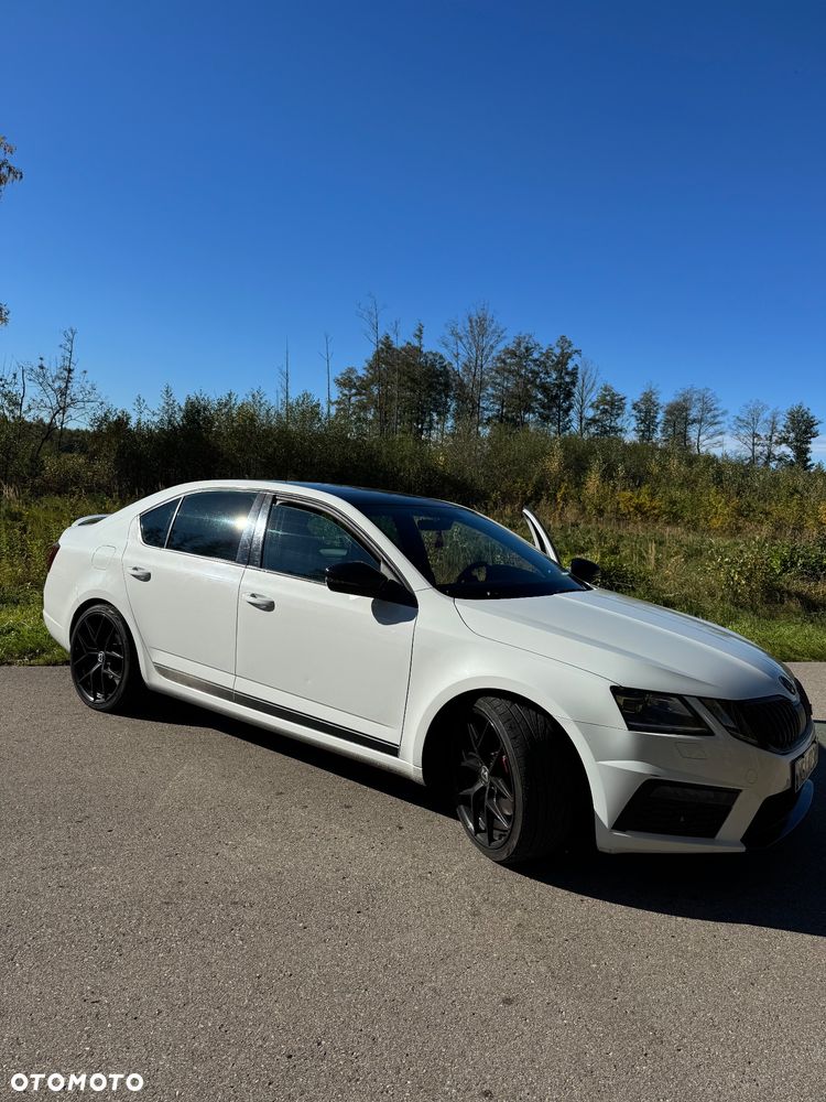 Skoda Octavia 2.0 TDI RS DSG - 5
