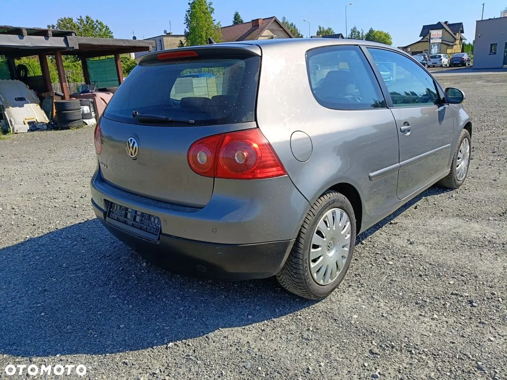 Volkswagen Golf - 8