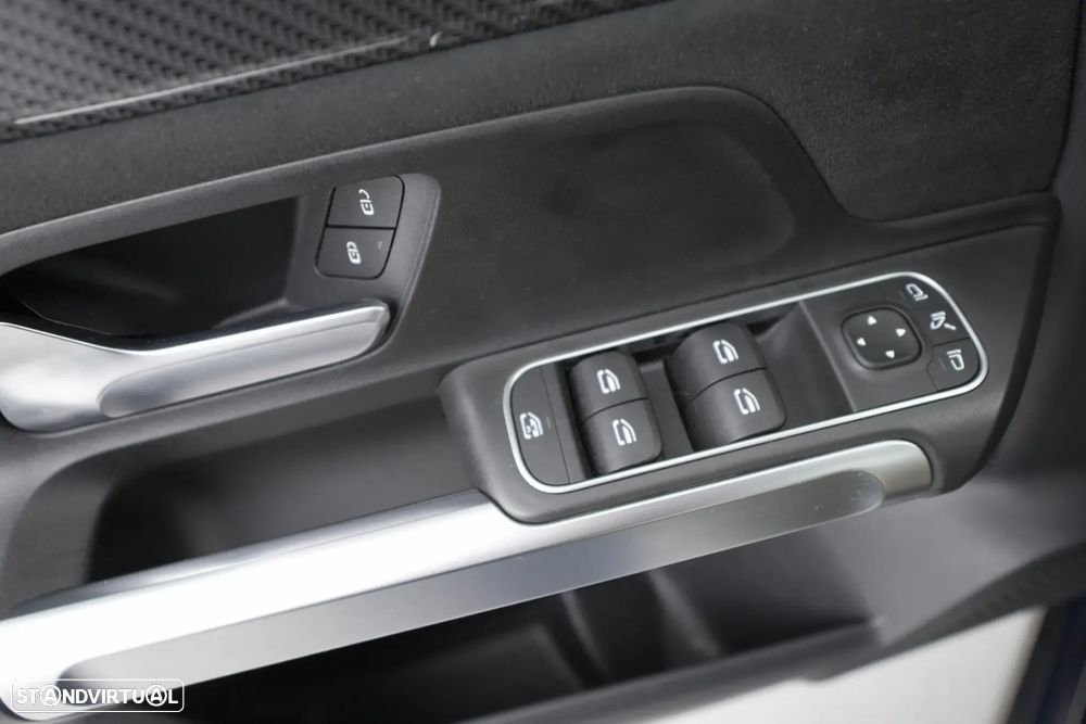 Mercedes-Benz GLB 180 d AMG Line - 19