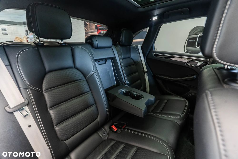 Porsche Macan Standard - 13