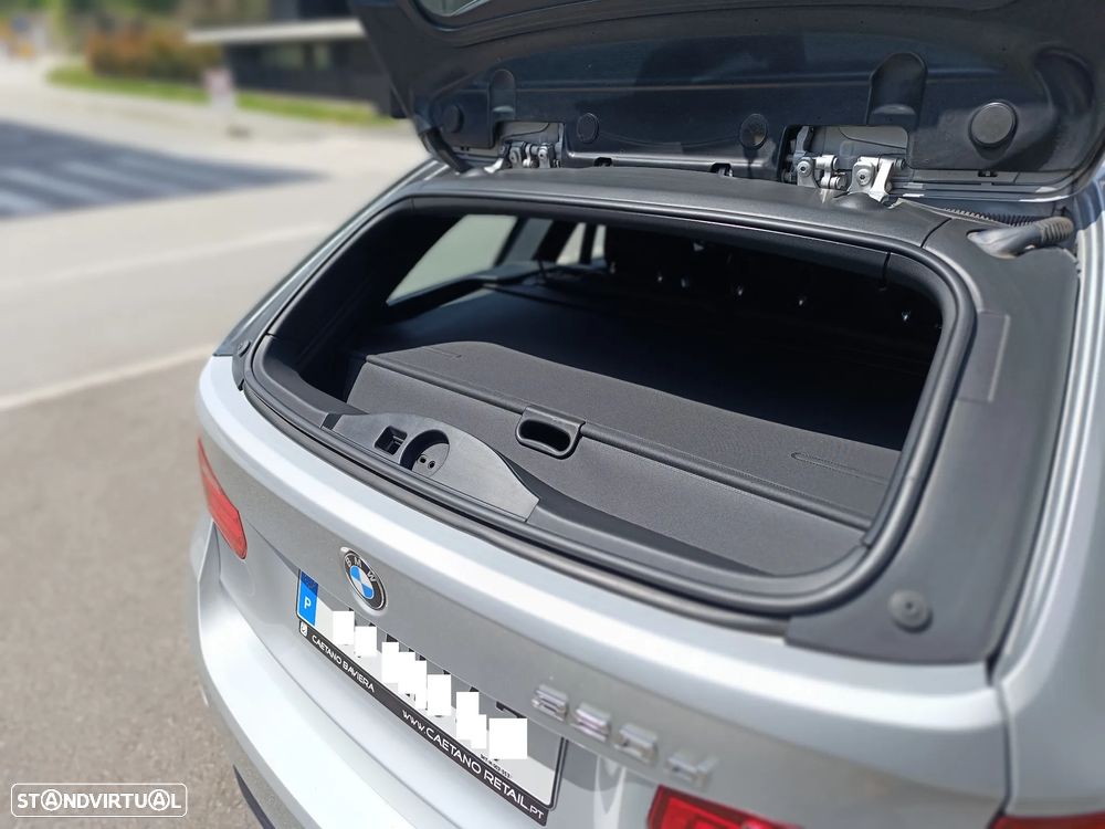 BMW 320 d Line Sport - 26