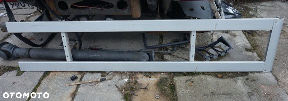 Osłona międzyosiowa, rowerówka Actros Mp4