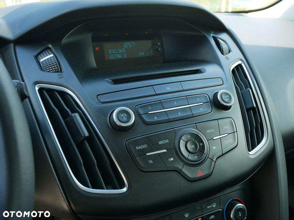 Ford Focus 1.0 EcoBoost Trend Edition - 21