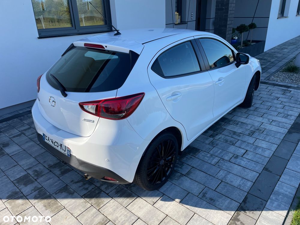 Mazda 2 - 10