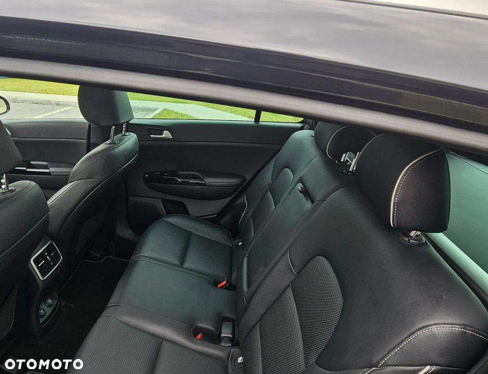 Kia Sportage 2.0 CRDI AWD Dream-Team Edition - 24