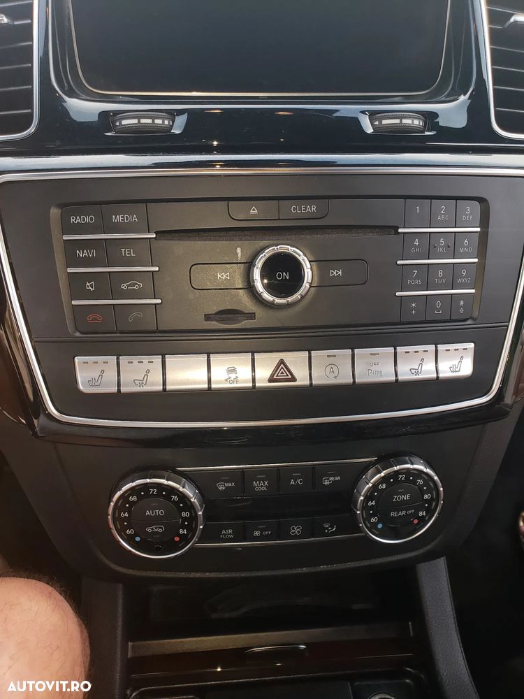 Mercedes-Benz GLS - 28