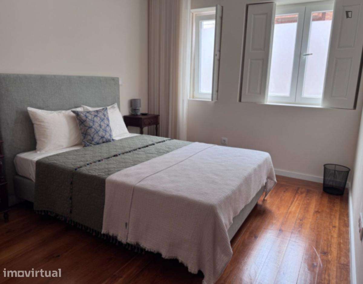 Quarto - localizado em Paranhos Porto - Grande imagem: 4/21