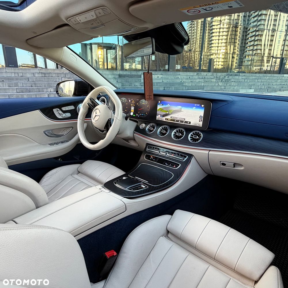 Mercedes-Benz Klasa E 300 9G-TRONIC - 10