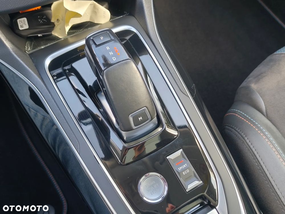 Peugeot 308 PureTech 130 GPF EAT8 Stop & Start Tech Edition - 28