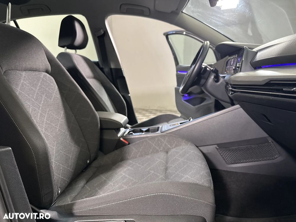 Volkswagen Golf - 12