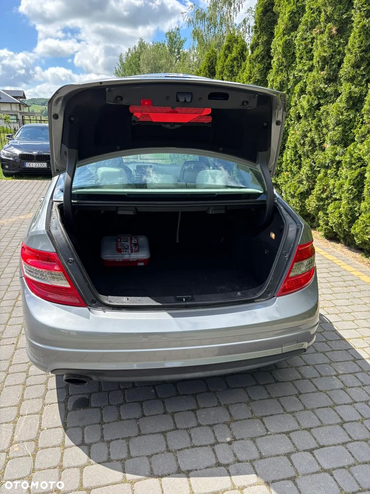 Mercedes-Benz Klasa C 180 Kompressor Avantgarde - 14