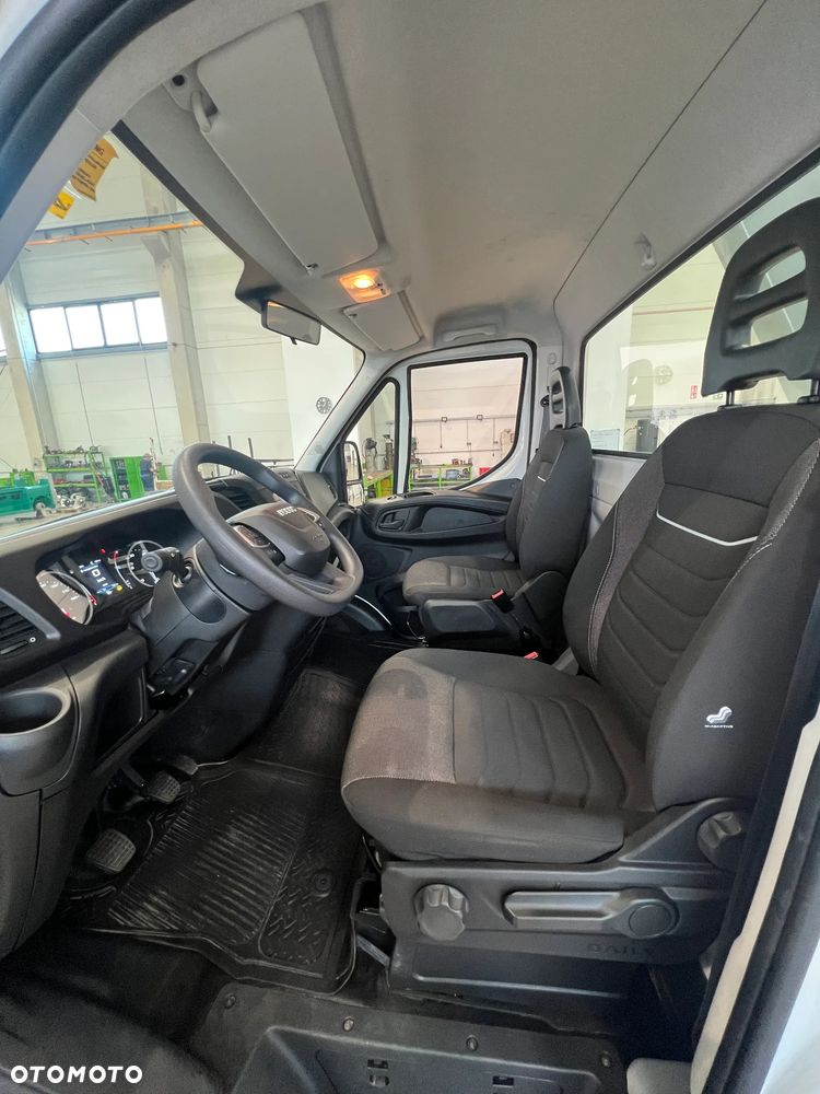 Iveco DAILY 35S14H - 19