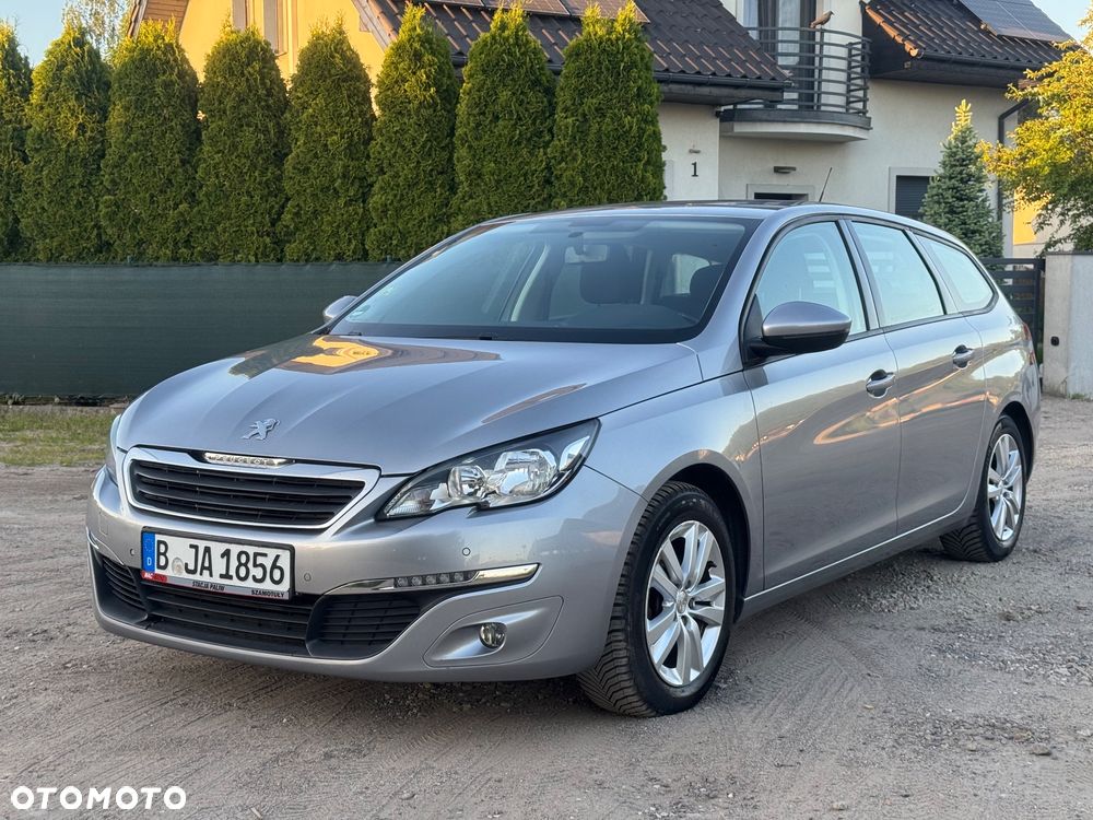 Peugeot 308 - 1