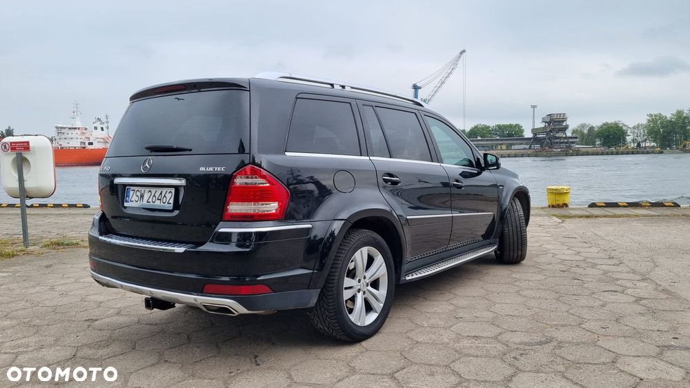 Mercedes-Benz GL 350 BlueTEC 4Matic 7G-TRONIC - 4