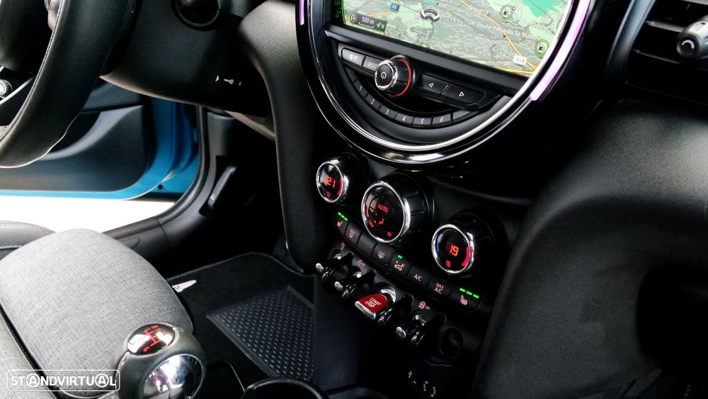 MINI 5 Portas Cooper D 4Business - 56