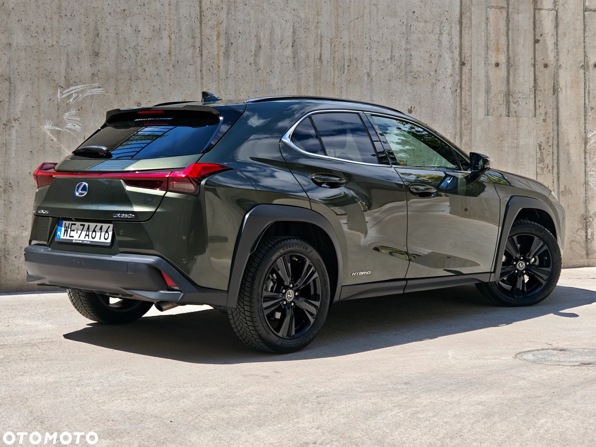 Lexus UX 250h GPF F Impression 2WD - 3