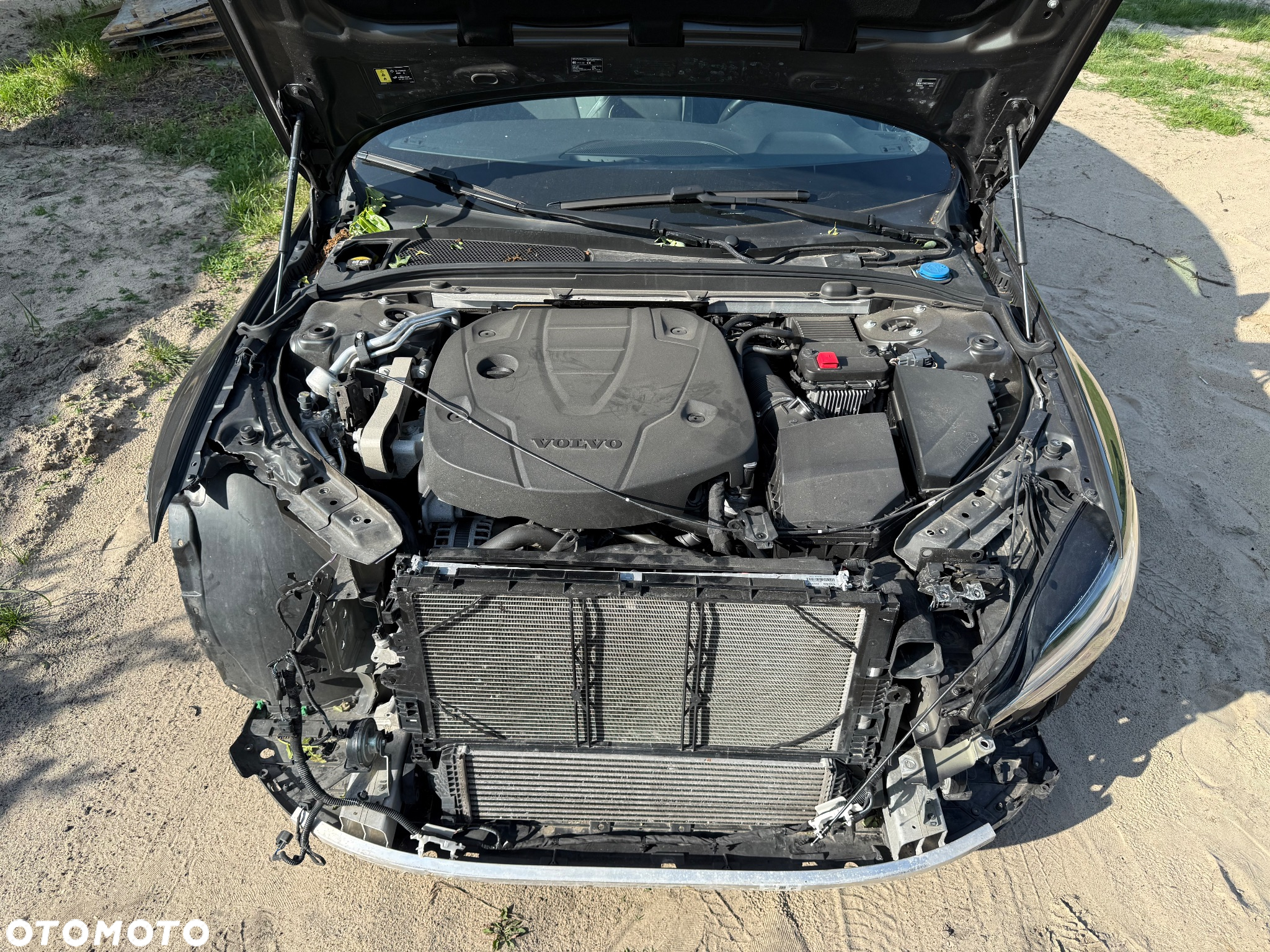 Volvo V60 D4 R-Design - 16
