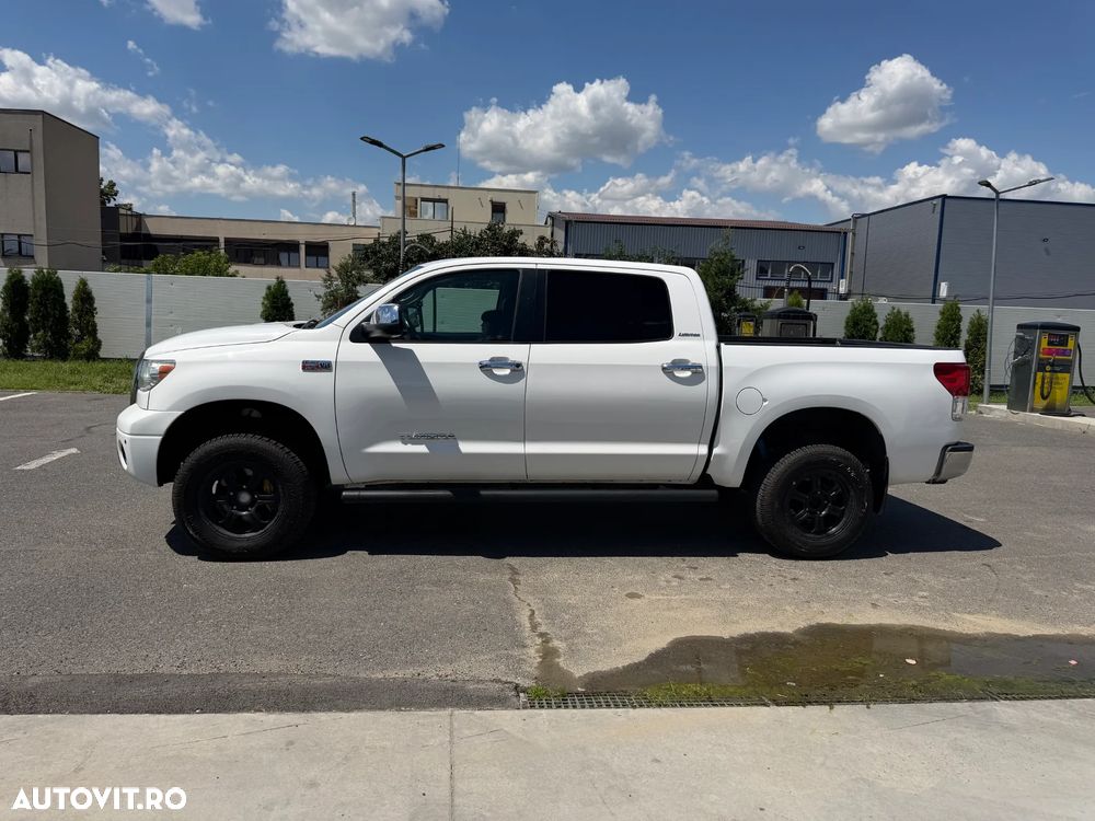 Toyota Tundra - 2
