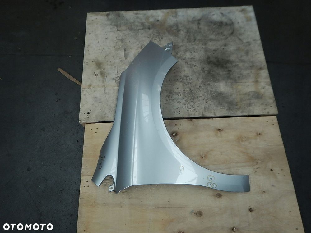 blotnik przod prawy citroen c4 ii b7 - 2