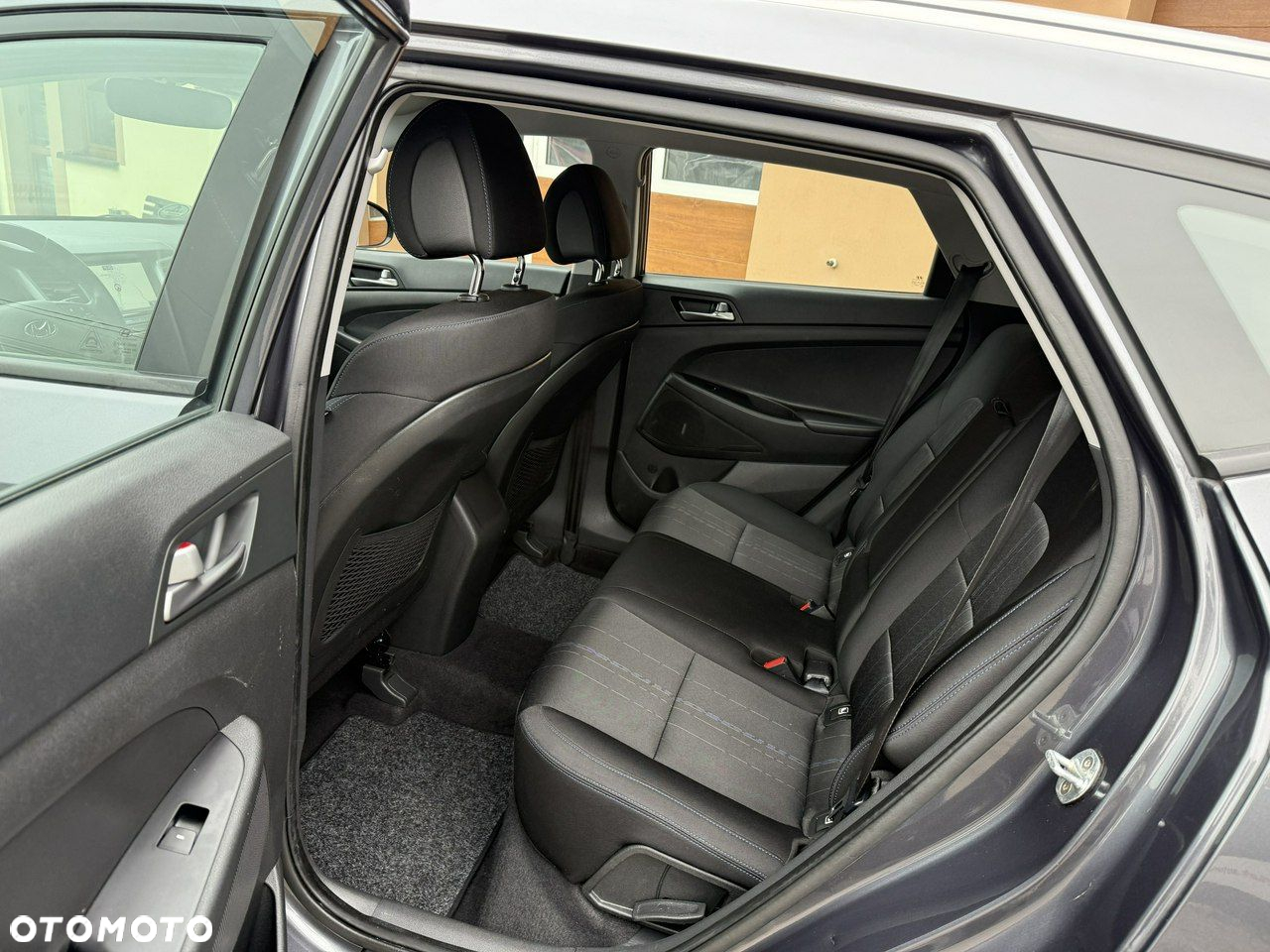 Hyundai Tucson 1.6 GDI BlueDrive Classic 2WD - 24