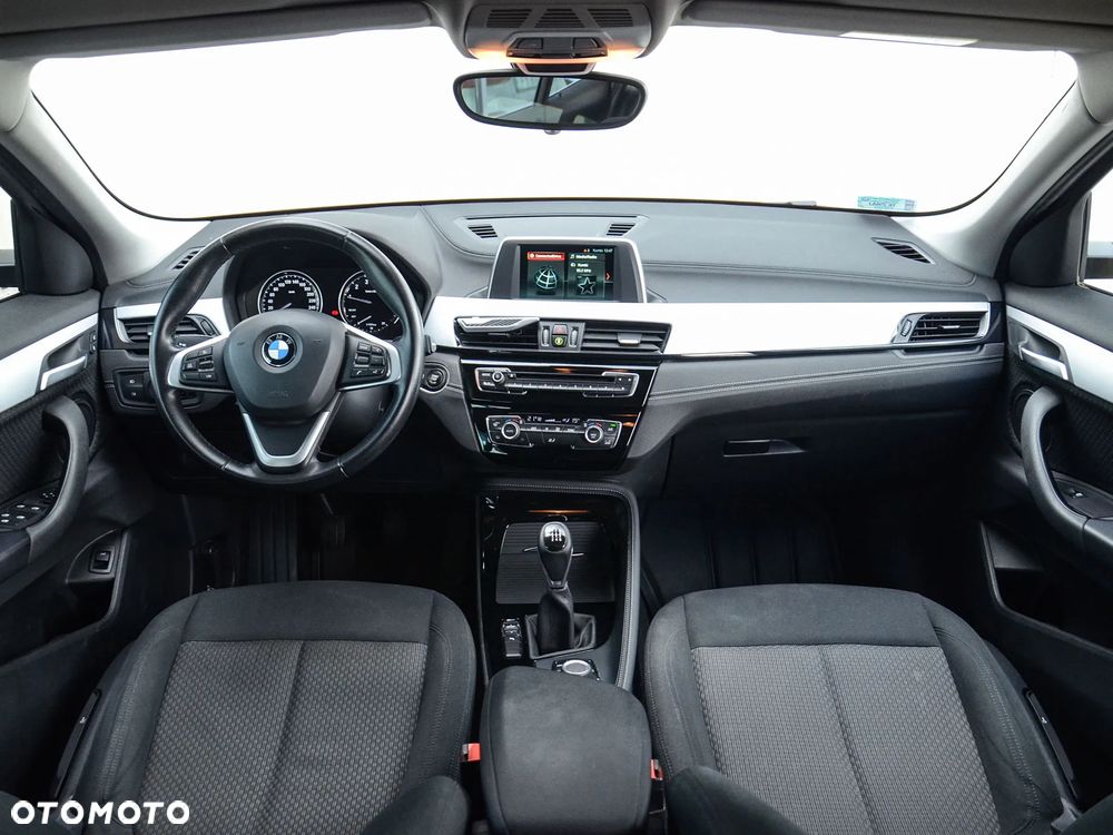 BMW X2 sDrive18i GPF Advantage - 4