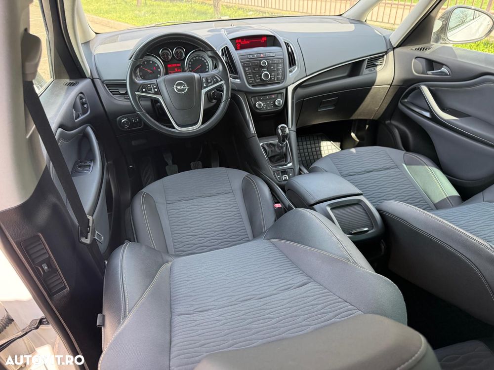 Opel Zafira Tourer 1.6 CDTI ECOFLEX Start/Stop Active - 6