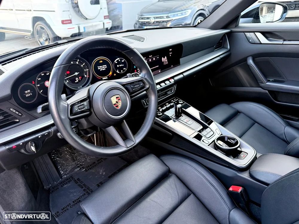 Porsche 911 (992) Carrera PDK - 28