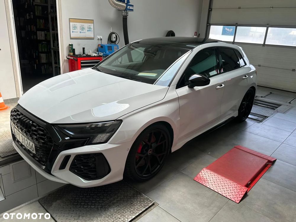 Audi RS3 Sportback - 4