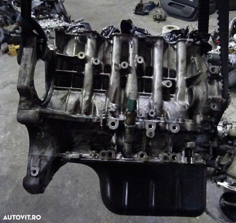 Bloc motor Ford Focus 2 1.6 TDCI cu vibrocheni , pompa ulei , baia de ulei - 1