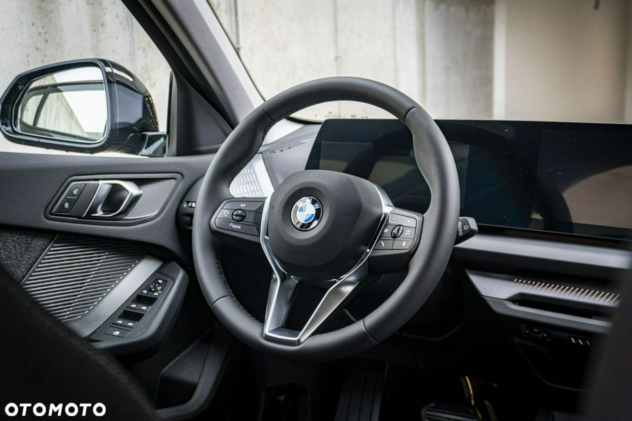 BMW Seria 1 - 17