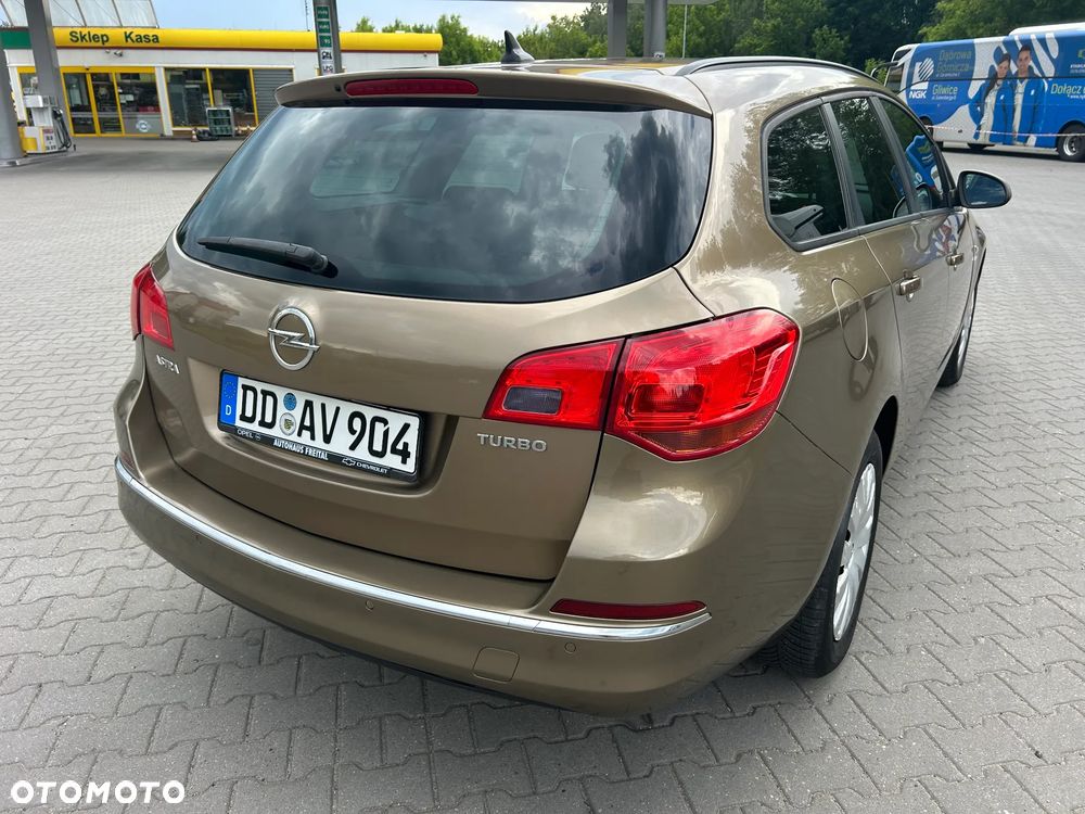 Opel Astra 1.4 Turbo - 14