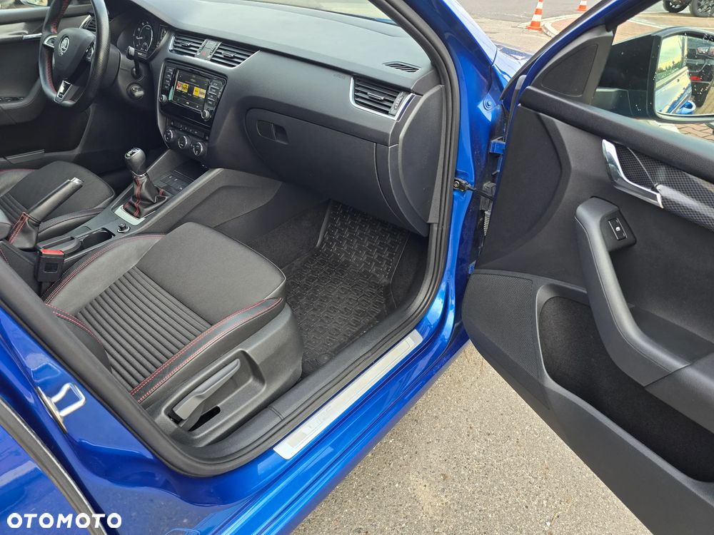 Skoda Octavia 2.0 TSI RS - 12