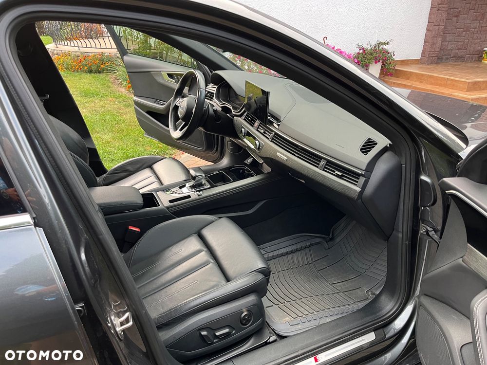 Audi A4 Limousine - 14