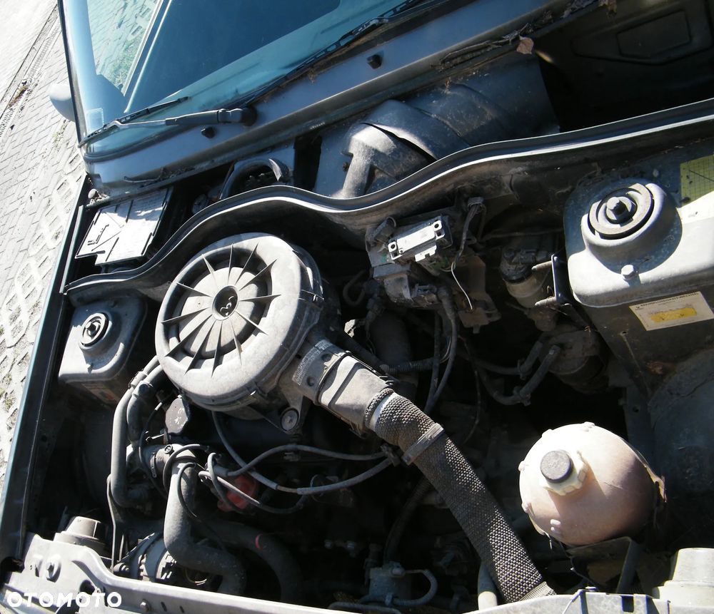 Renault Rapid (91-00r.) 1.4B 58KM.Silnik Skrzynia. Cały na części GWARANCJA !!!  Przód Tył Zestaw Komplet Drzwi Klapa Zderzak Błotnik Maska Grill Atrapa Szyba Pas Lampa Lusterko Boczki Fotel Kanapa Kokpit Deska Rozdzielcza Przełącznik Włącznik Sterownik Przewody Wiązka Instalacja Moduł Komputer Czujnik Listwa Pompa Alternator Wtryski Głowica Rozrusznik Kompresor Sprzęgło Dwumas Silnik Skrzynia ABS Klimatyzacji Paliwa Wspomagania Kolektor Turbina Przepustnica Zawór Chłodnica Koło Hak Belka Sanki Zawieszenie Mcpherson Półoś Amortyzator Wydech Tłumik Zacisk Most - 7