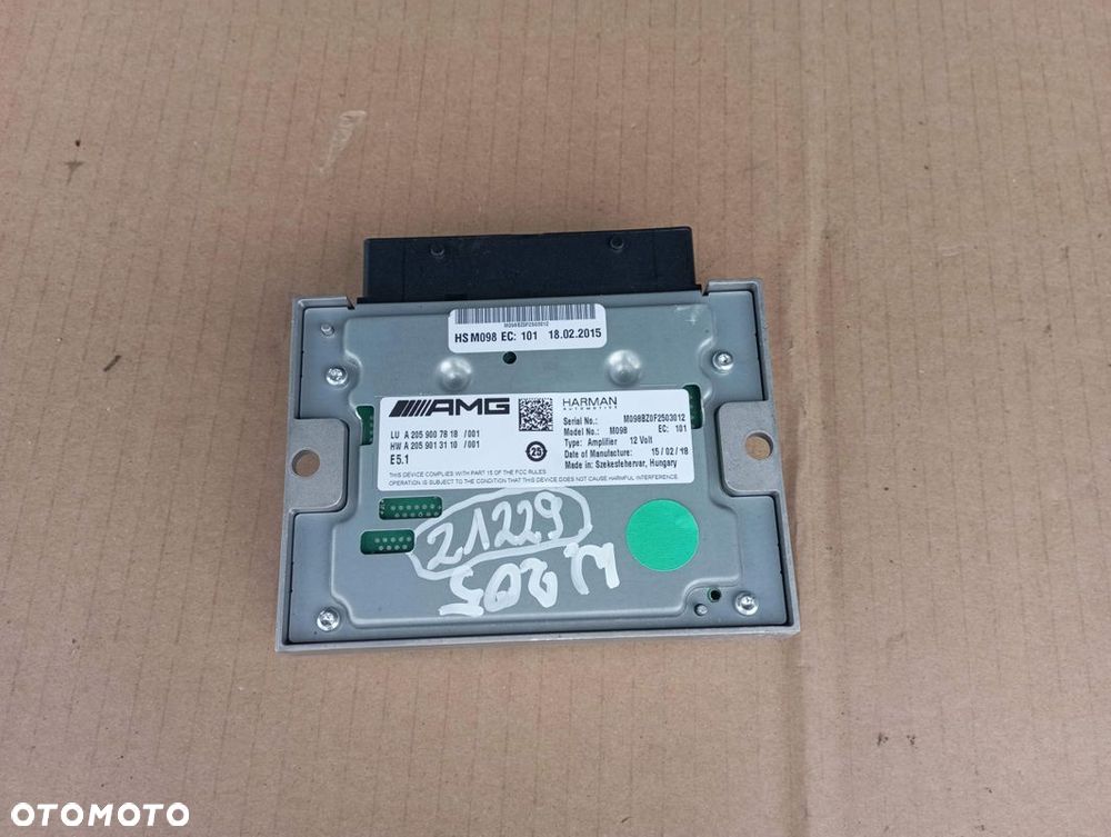 MERCEDES W205 C KLASA WZMACNIACZ A2059007818 - 3
