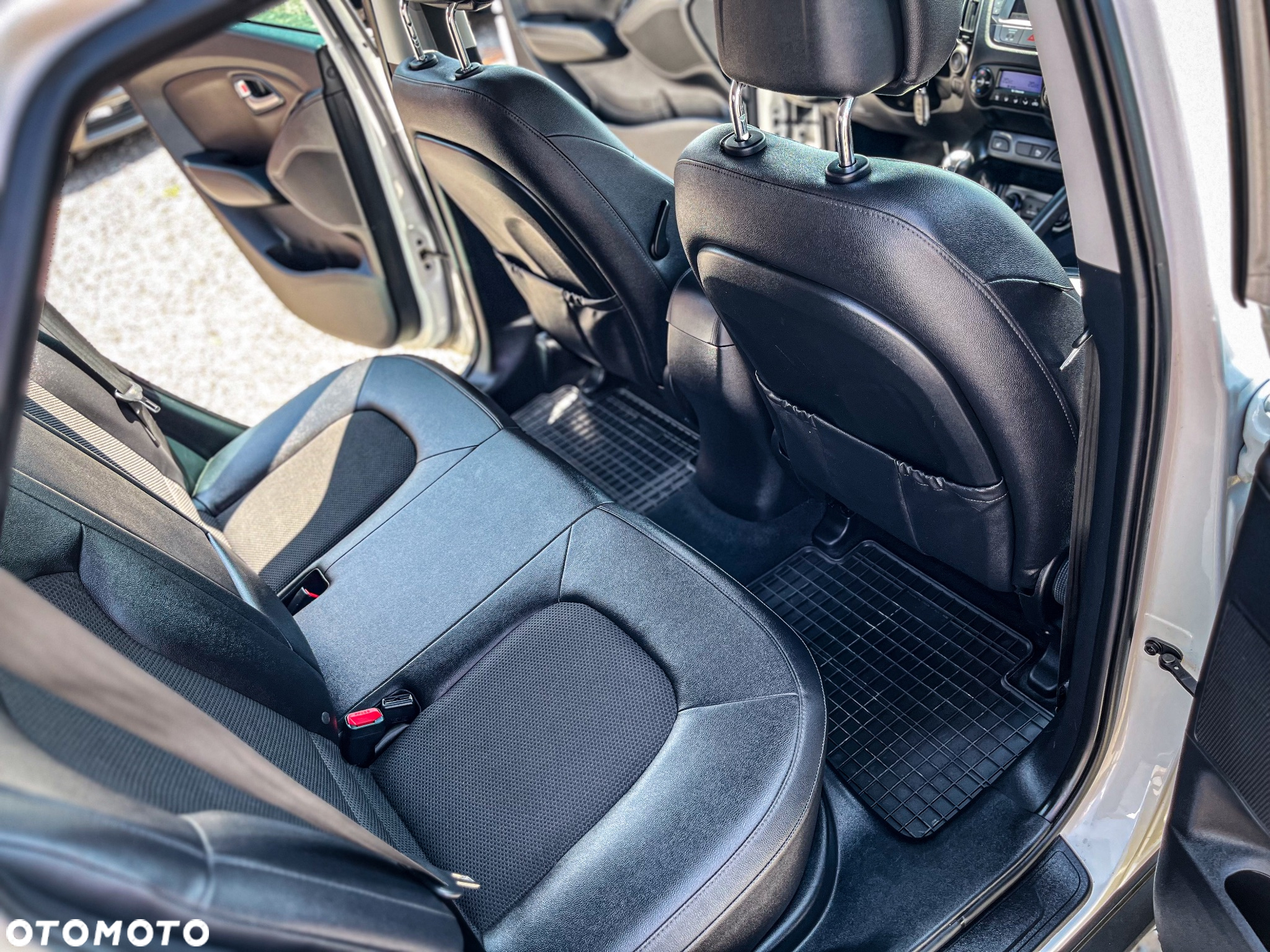 Hyundai ix35 1.7 CRDi 2WD Fifa World Cup Edition - 23
