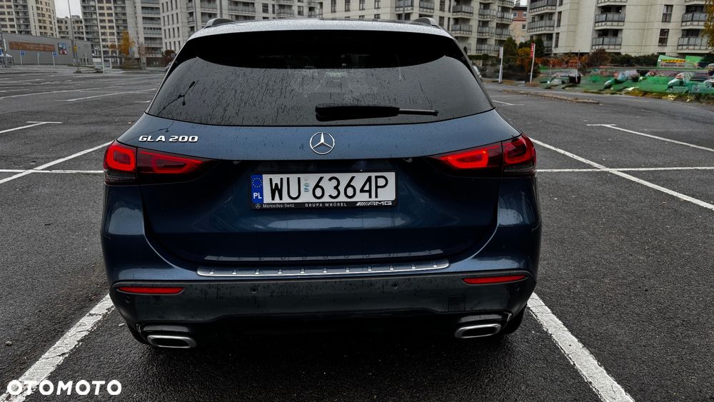 Mercedes-Benz GLA 200 Business Edition - 12