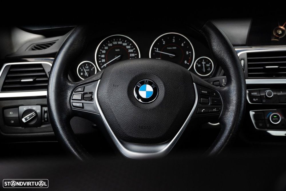 BMW 320 d Efficient Dynamic Edition Sport Line - 12
