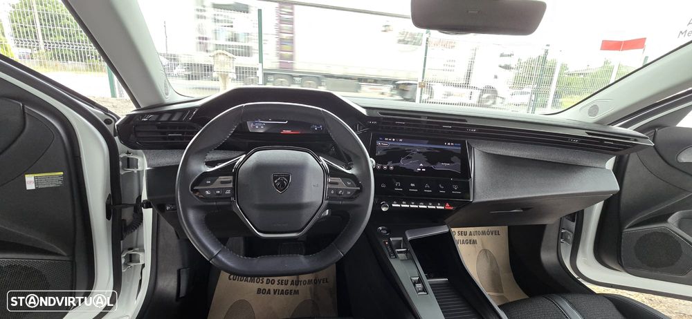 Peugeot 308 BlueHDi 130 EAT8 Allure - 25